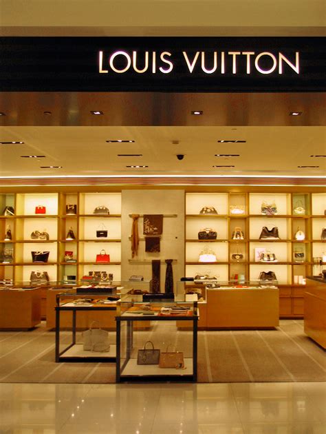 louis vuitton operations manager salary|Louis Vuitton Operations Manager Annual Salaries .